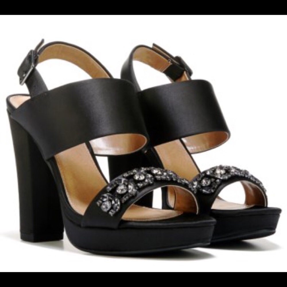 NWB Report Platform Heels Size 8.5